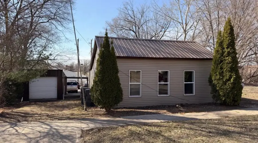147 S PEARL STREET, Berlin, WI 54923 - #2
