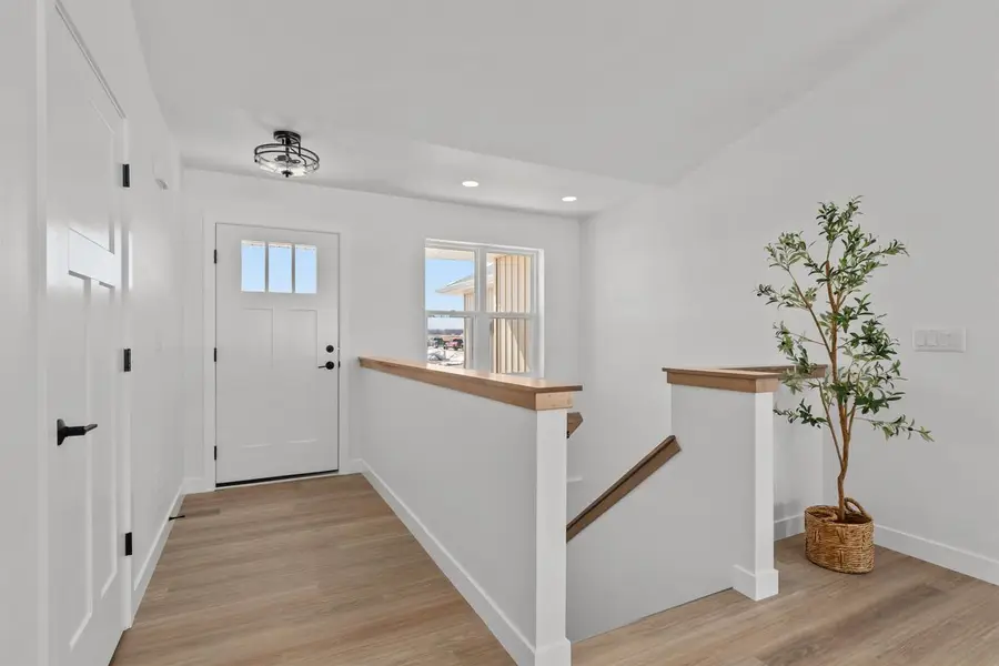 W5658 TONYS WAY, Appleton, WI 54915 - #2