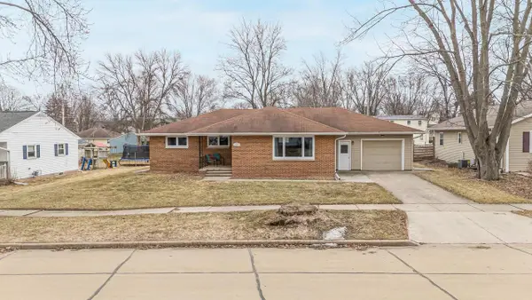 609 W 8TH STREET, Kaukauna, WI 54130