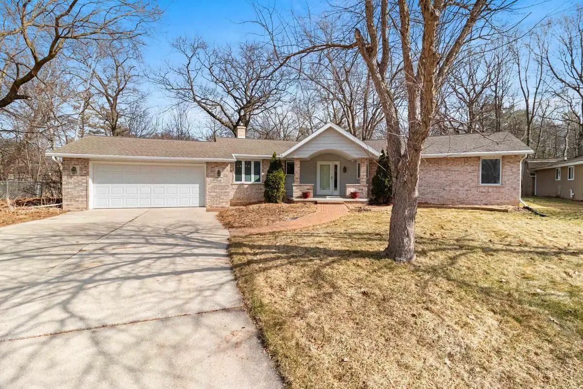 1543 RUSTIC RIDGE COURT, Green Bay, WI 54311 - #1