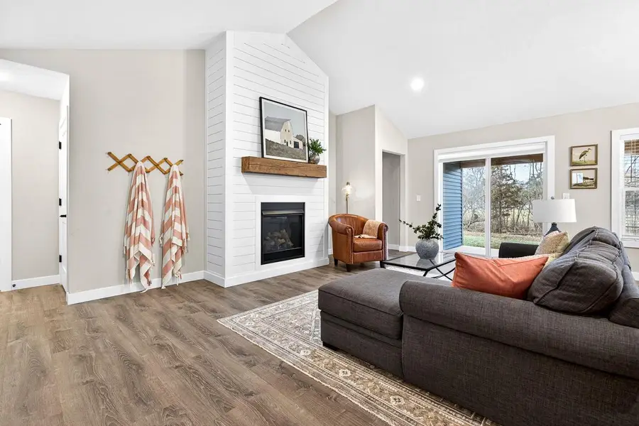 31 ASH GROVE PLACE, Kaukauna, WI 54130 - #2