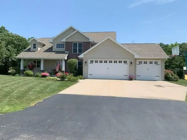 3365 NELSON ROAD, Oshkosh, WI 54904