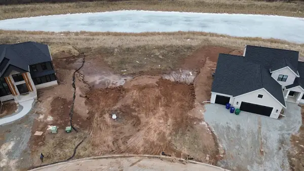 2500 N STELLITA CIRCLE, De Pere, WI 54115