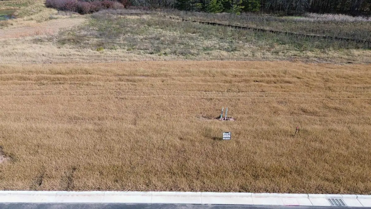 1624 N TORCHWOOD TRAIL, De Pere, WI 54115 - #1