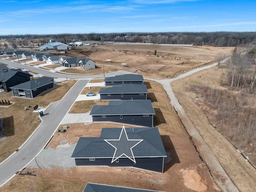 4001 ANTWERP AVENUE, Howard, WI 54313 - #3