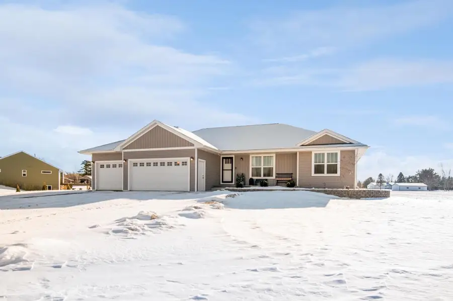 2885 T BERG CIRCLE, Abrams, WI 54101 - #2