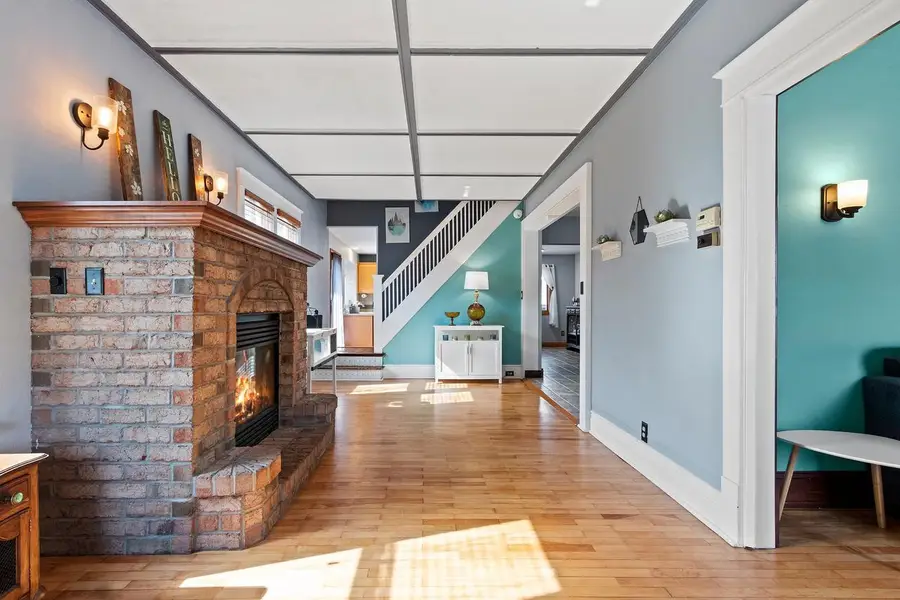 1525 N CLARK STREET, Appleton, WI 54911 - #2