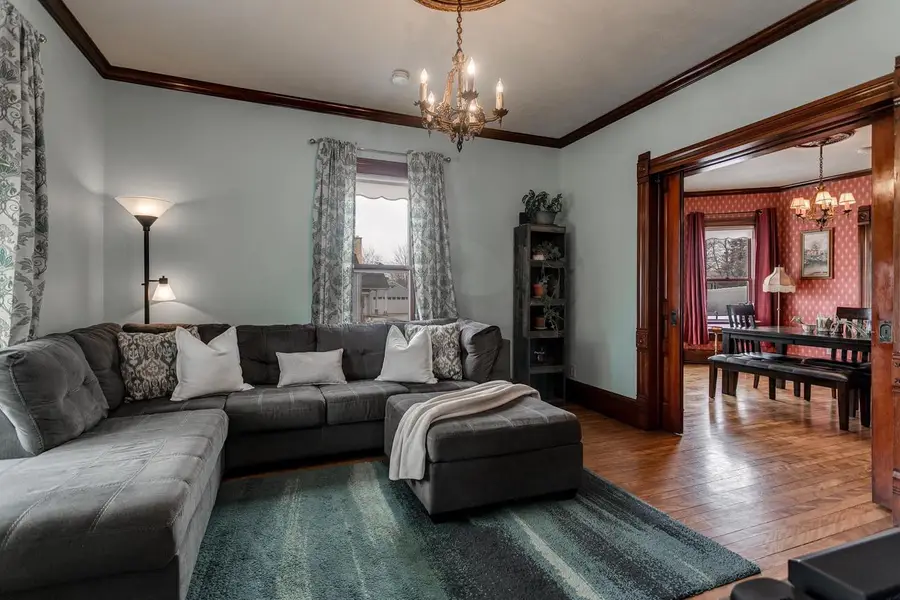 327 W MAIN STREET, Hortonville, WI 54944 - #3