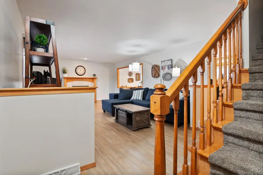 5093 SNAPDRAGON CIRCLE, Little Suamico, WI 54141 - #3