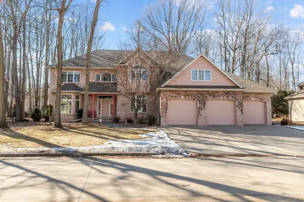 63 BRENTWOOD LANE, Appleton, WI 54915