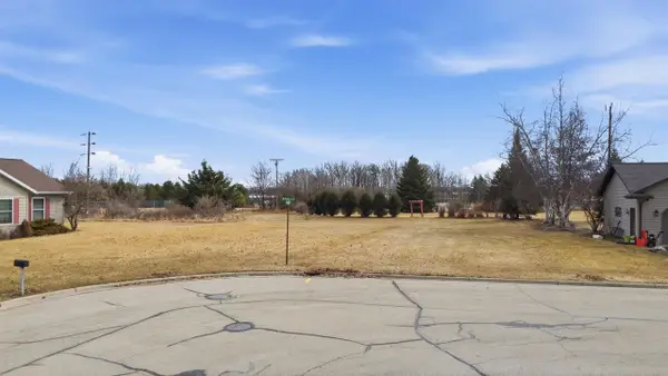 MCKINLEY AVENUE, Clintonville, WI 54929