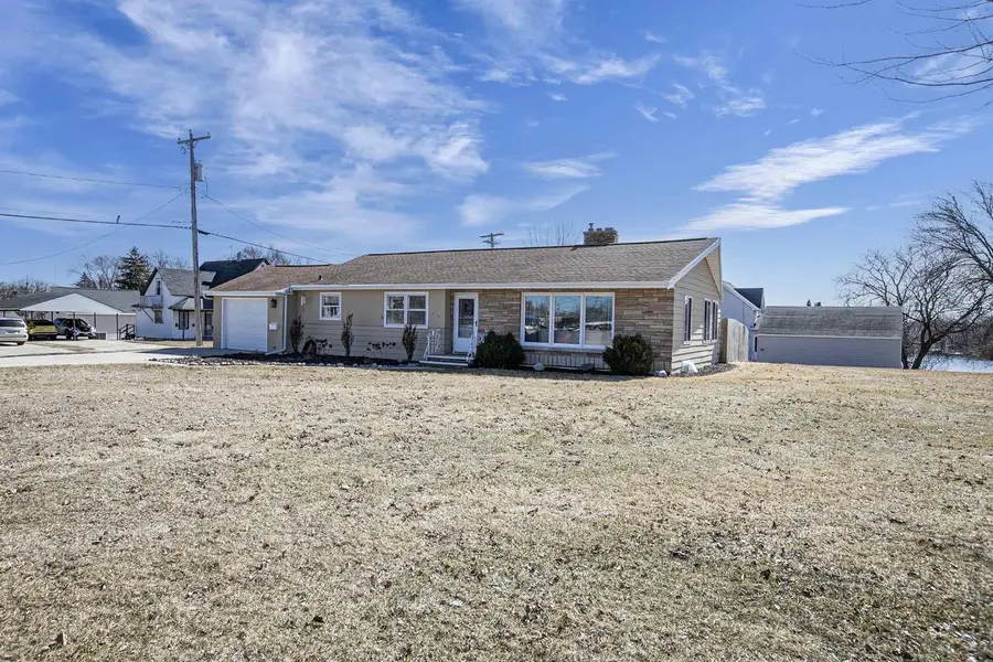413 MADISON STREET, Little Chute, WI 54140 - #2