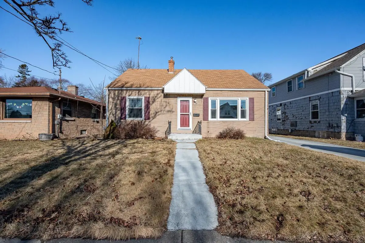 658 APPLETON ROAD, Menasha, WI 54952 - #1