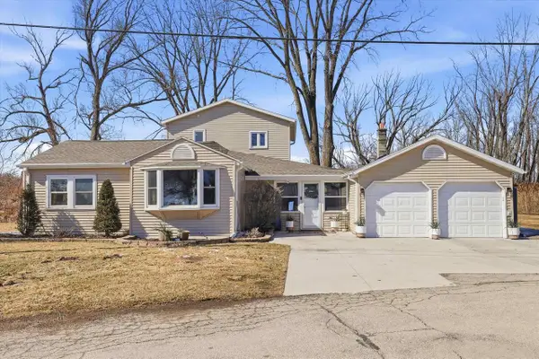 2451 LONGTAIL BEACH LANE, Suamico, WI 54173