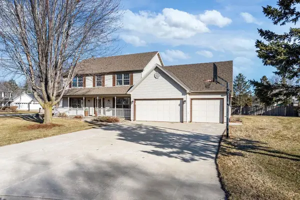 2189 E PRAIRIE CREEK DRIVE, Neenah, WI 54956