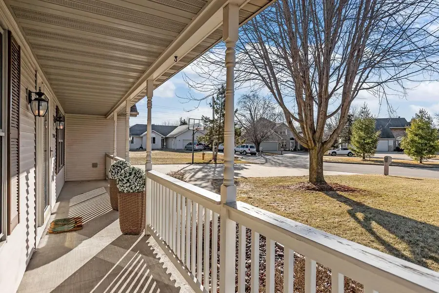 2189 E PRAIRIE CREEK DRIVE, Neenah, WI 54956 - #3