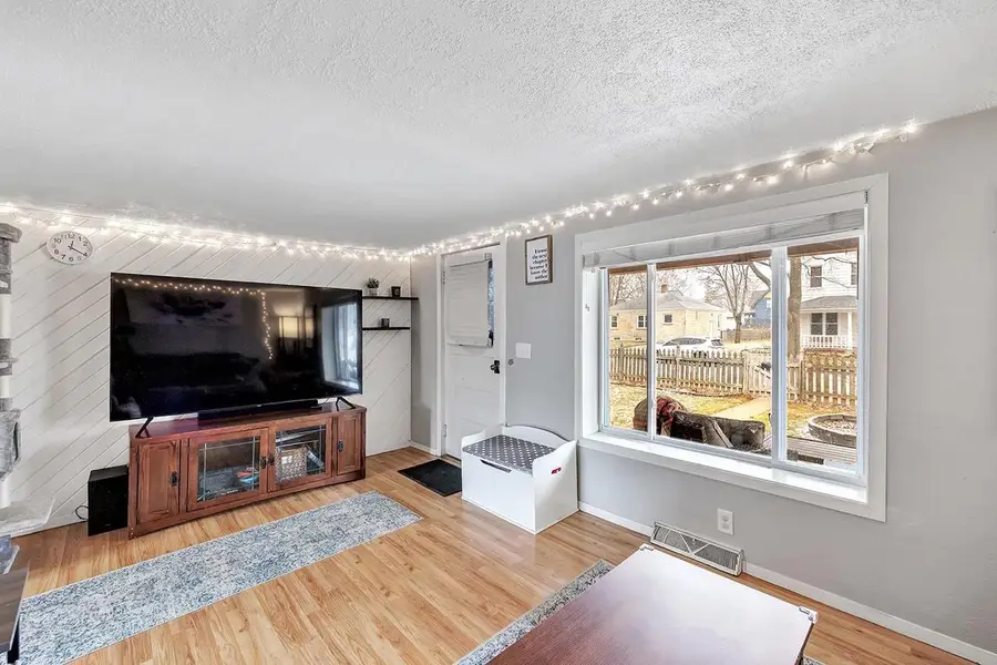 308 S SUPERIOR STREET, De Pere, WI 54115 - #3