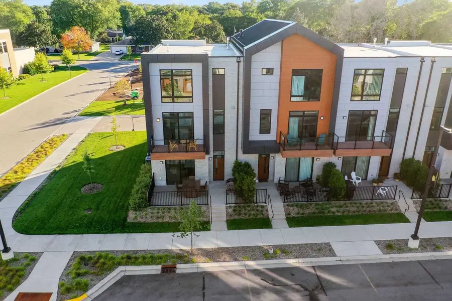 1071 BROOKWOOD DRIVE, Green Bay, WI 54304 - #2