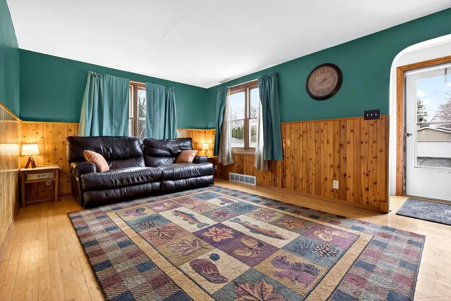 936 LINCOLN STREET, Menasha, WI 54952 - #3