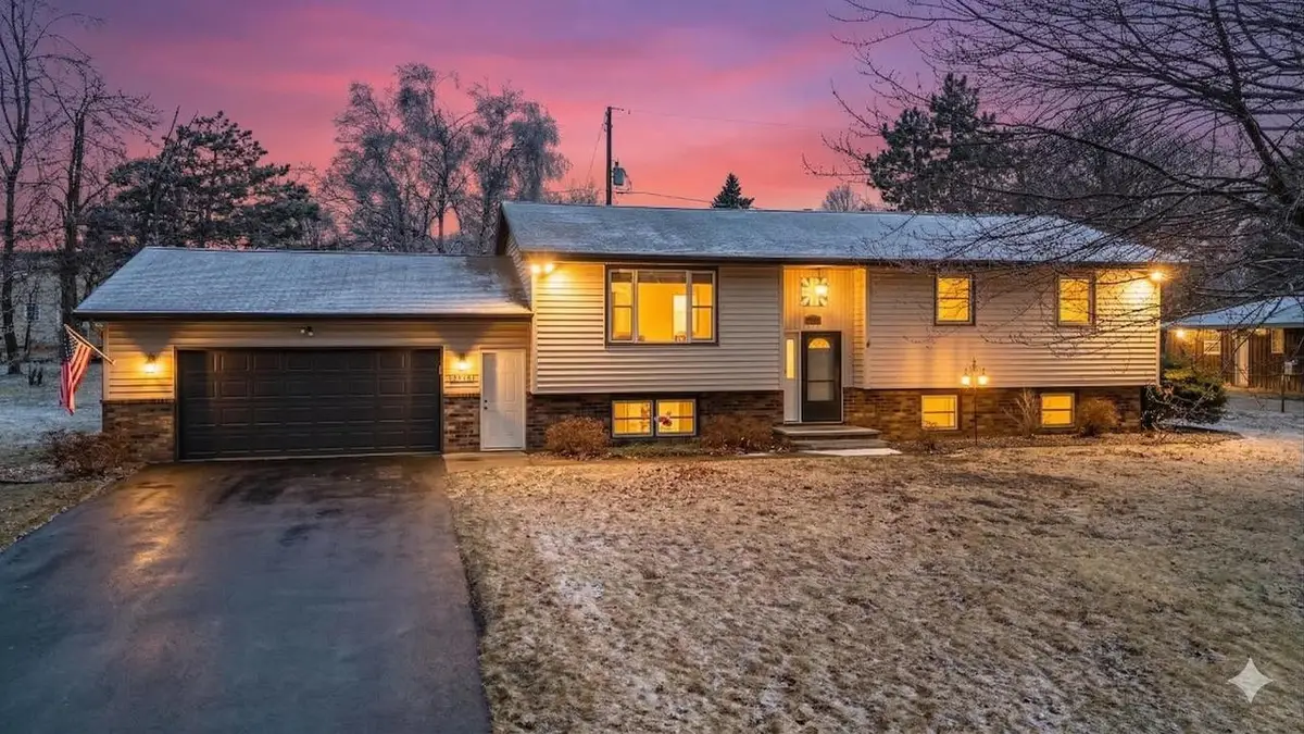 927 ORCHARD DRIVE, Seymour, WI 54165 - #1