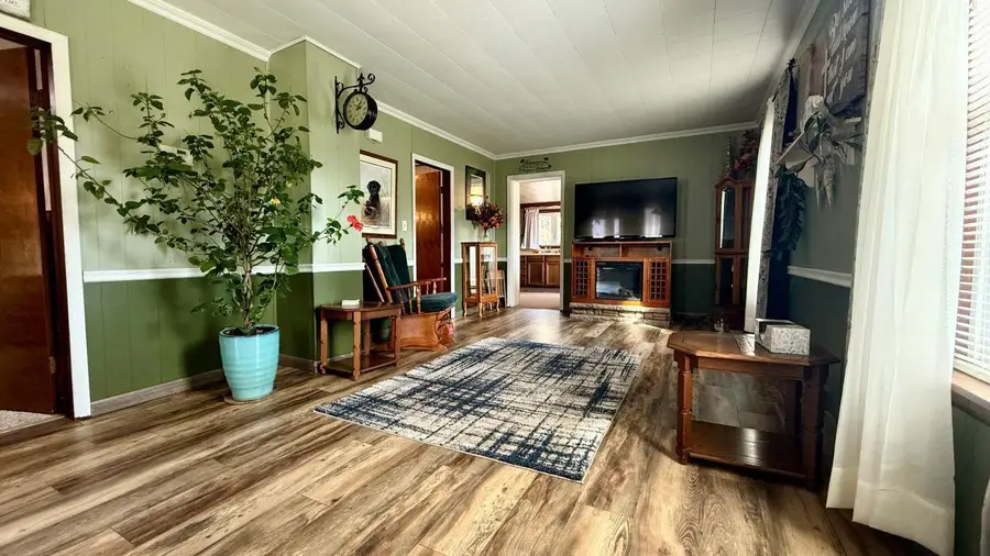 417 WELCOME AVENUE, Bear Creek, WI 54922 - #2