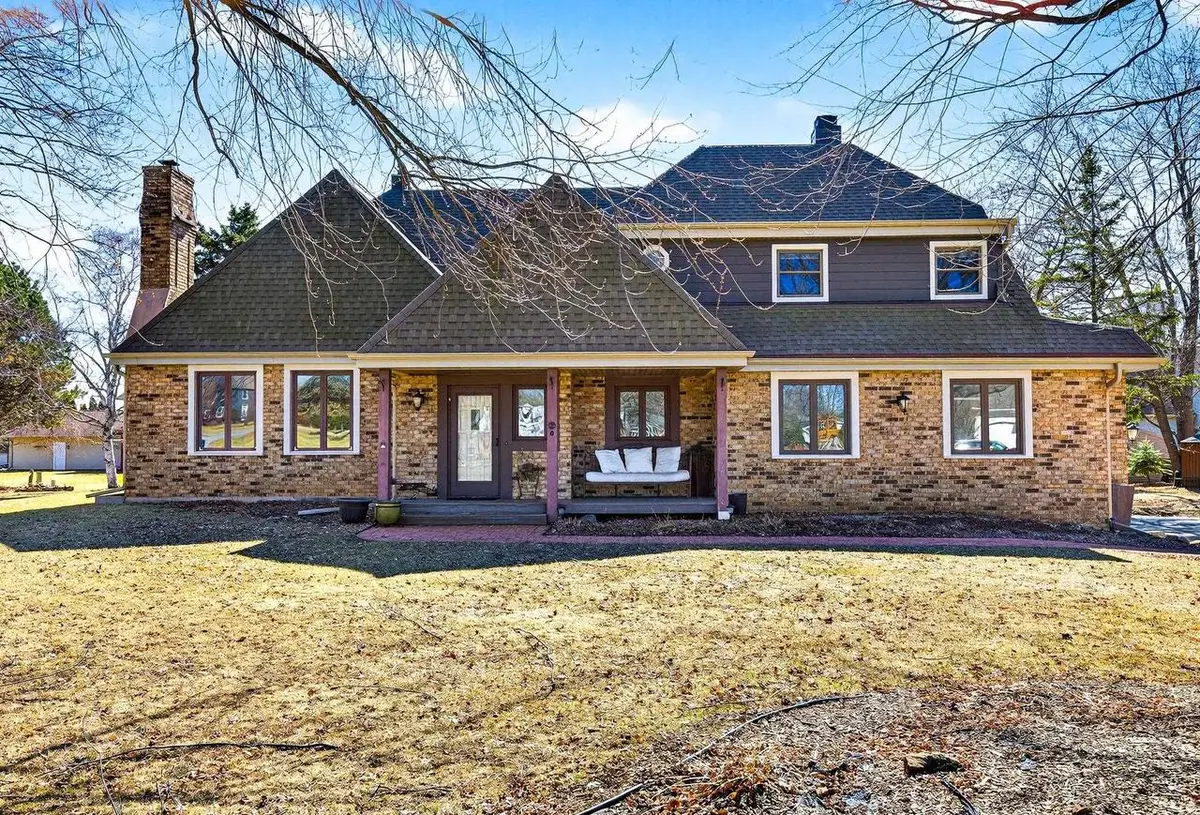 157 OLD ORCHARD LANE, Neenah, WI 54956 - #1