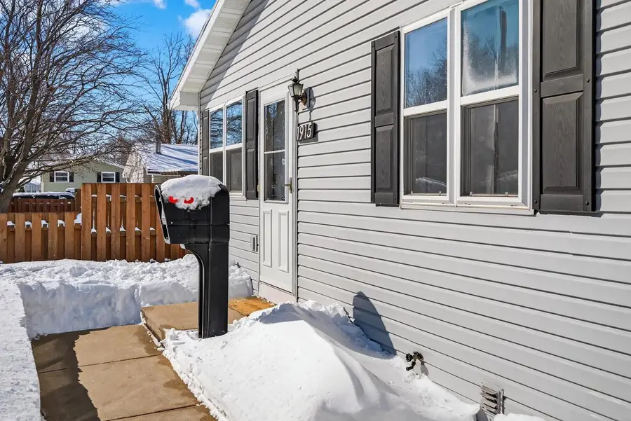 1915 SHERIDAN STREET, Oshkosh, WI 54901 - #3