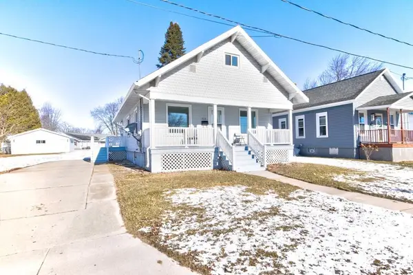 4113 N SHORE DRIVE STREET, Menominee, MI 49858