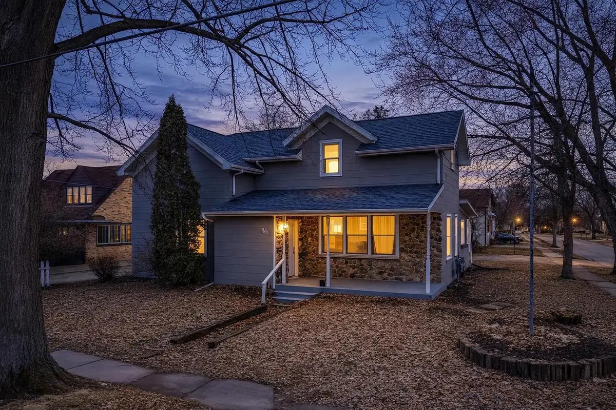 903 SMITH STREET, New London, WI 54961 - #1