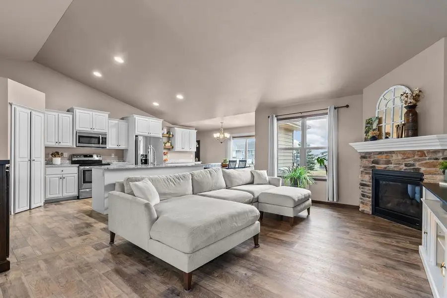 3434 TULIP TRAIL, Appleton, WI 54913 - #2