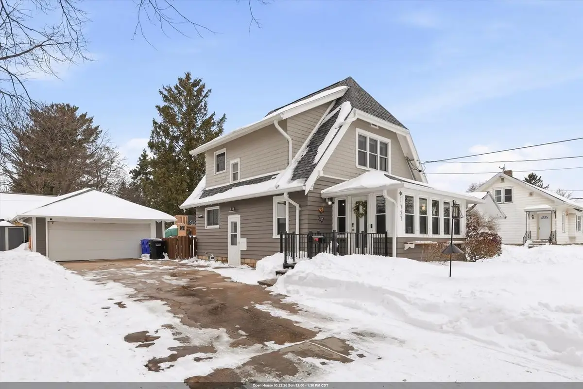 727 N BENNETT STREET, Appleton, WI 54914 - #1
