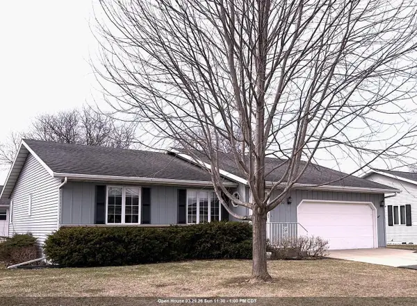 30 HERITAGE COURT, Fond Du Lac, WI 54935