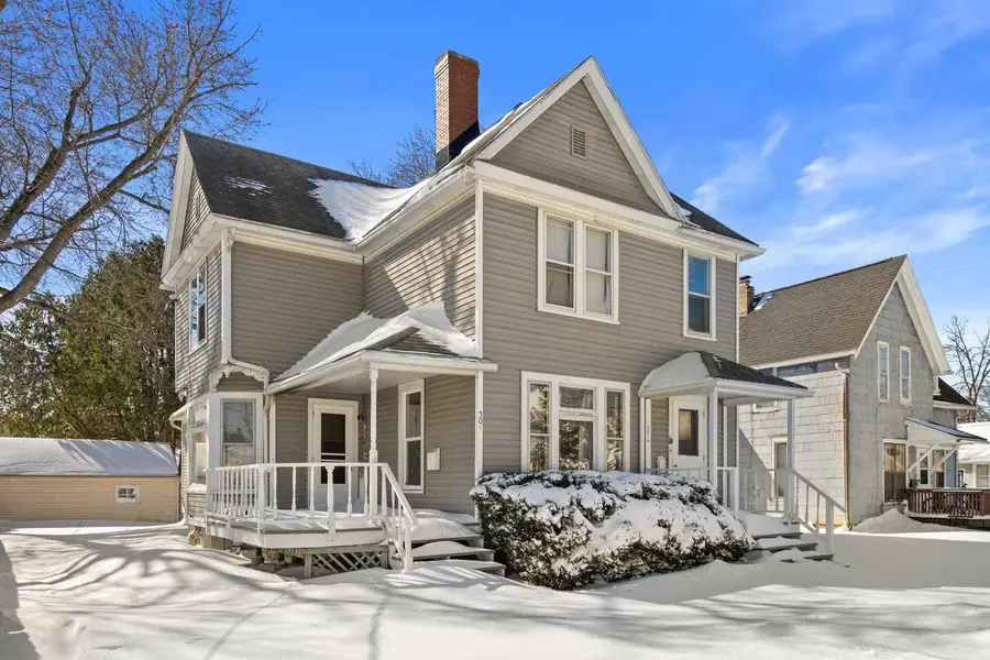 501 W WINNEBAGO STREET, Appleton, WI 54911 - #3