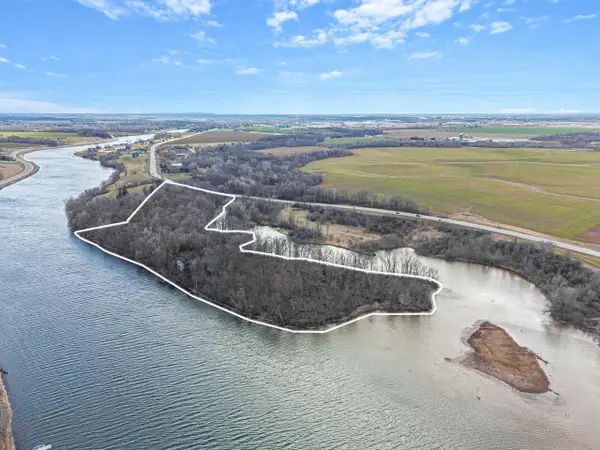 3979 LOST DAUPHIN ROAD, Wrightstown, WI 54115