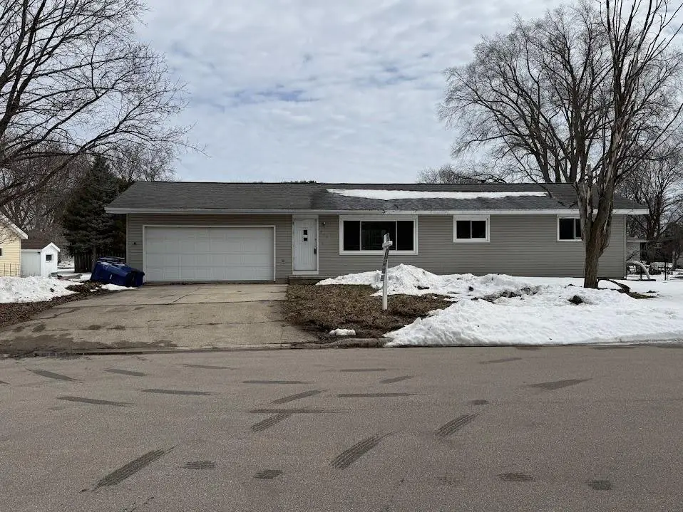209 N 7TH AVENUE, Winneconne, WI 54986 - #1