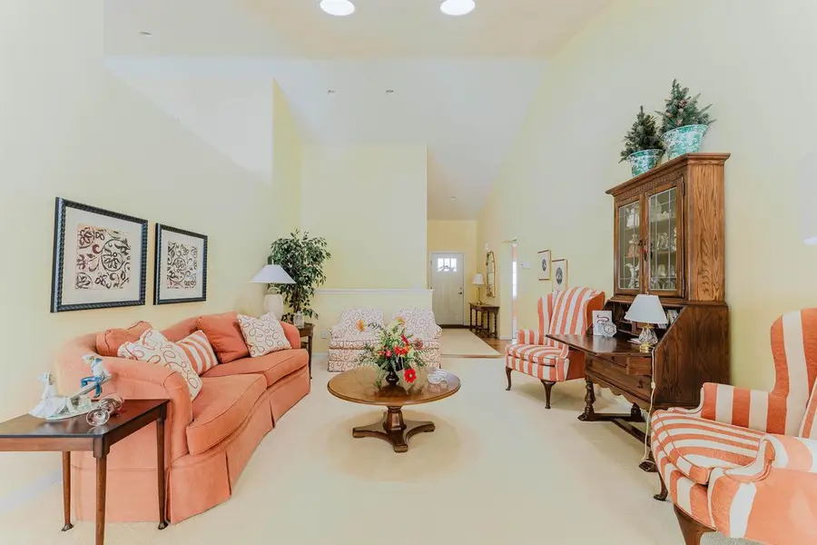 4367 AUTUMN HILLS DRIVE, Oshkosh, WI 54904 - #3