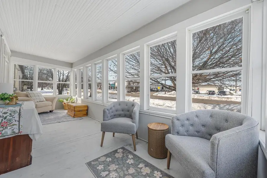 724 MAIN STREET, Neenah, WI 54956 - #2