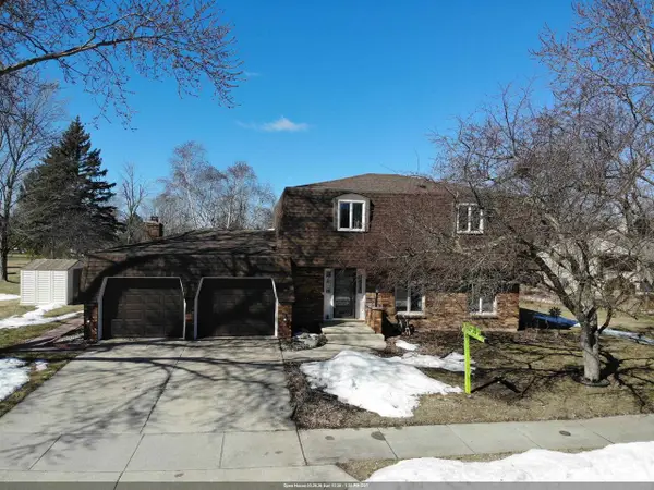 1175 MARICOPA DRIVE, Oshkosh, WI 54904