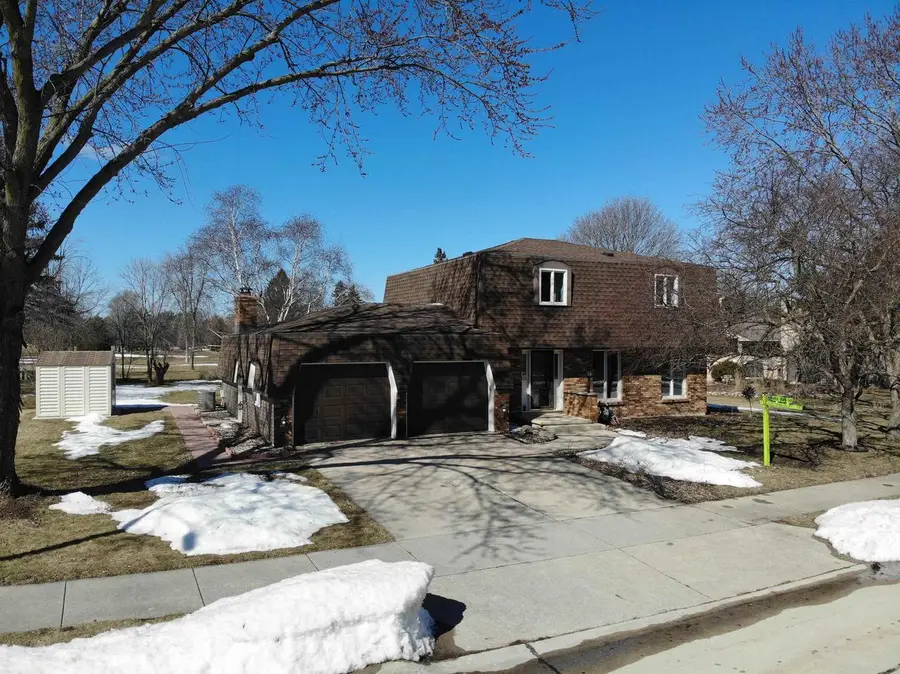 1175 MARICOPA DRIVE, Oshkosh, WI 54904 - #3