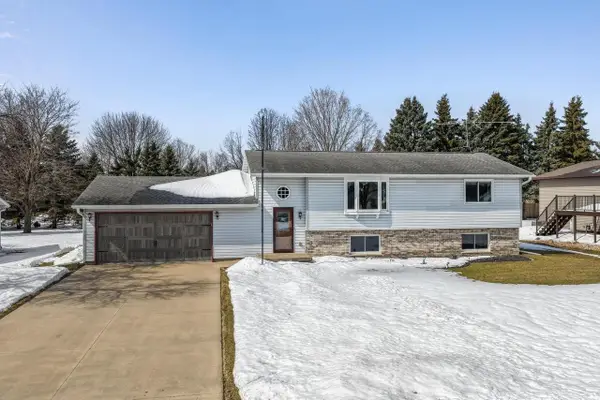 620 SUNRISE DRIVE, Ripon, WI 54971