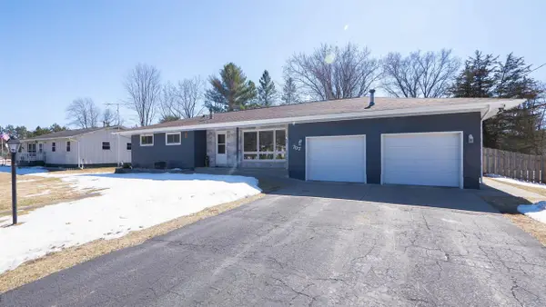 707 SUNSET DRIVE, Redgranite, WI 54970