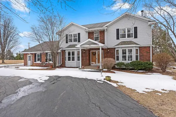 2911 RIDGEWAY DRIVE, Neenah, WI 54956