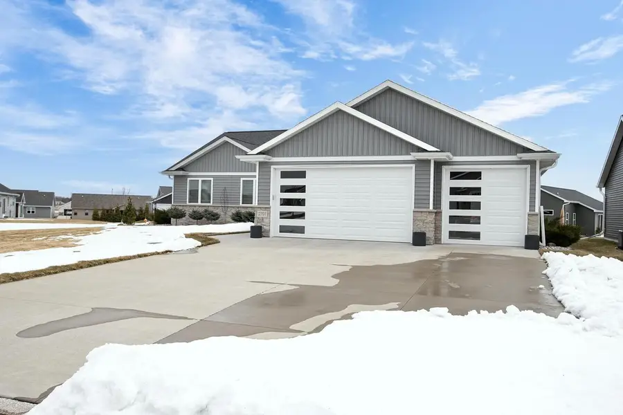 2701 W FALLEN OAK DRIVE, Appleton, WI 54913 - #2