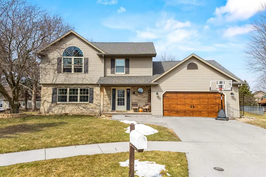 2310 GRACELAND COURT, Oshkosh, WI 54904 - #2