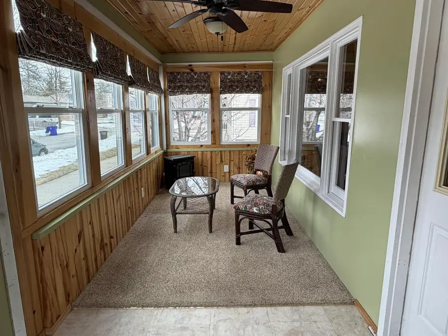 721 W COMMERCIAL STREET, Appleton, WI 54914 - #3