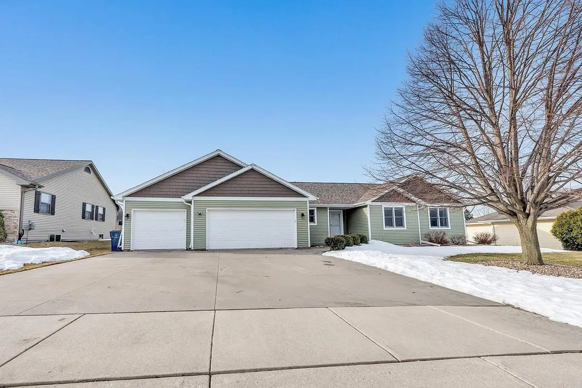 544 NICOLE LANE, Wrightstown, WI 54180 - #1