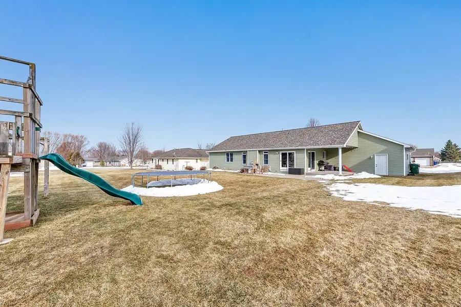 544 NICOLE LANE, Wrightstown, WI 54180 - #2
