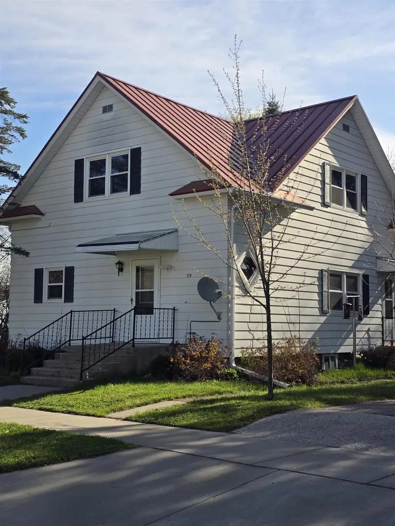 215 N OXFORD STREET, Wautoma, WI 54982 - #1