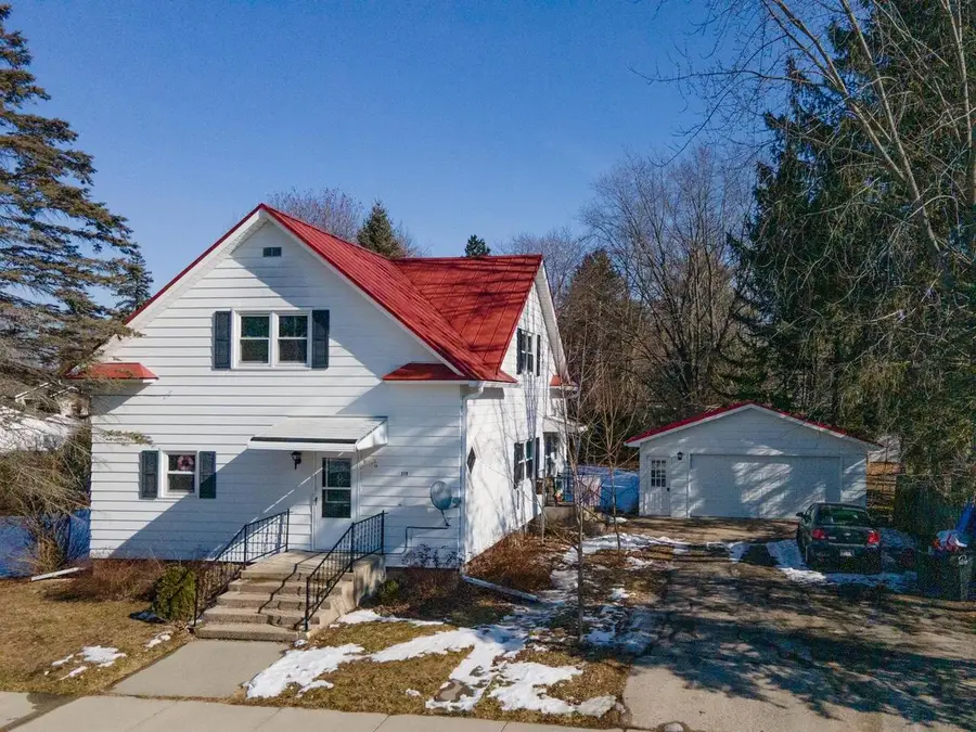 215 N OXFORD STREET, Wautoma, WI 54982 - #3
