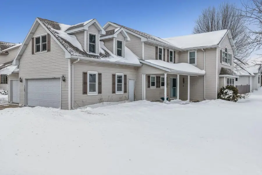 4401 N HAYMEADOW AVENUE, Appleton, WI 54913 - #3